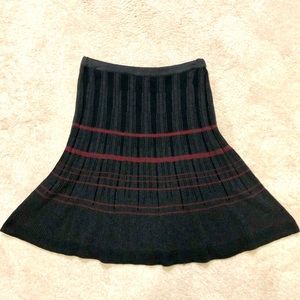 🏷 NWT Kicky Max Studio Sweater Skirt
